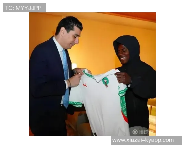 马马杜萨尔重返切尔西队友赠球衣庆祝他赢得非洲杯冠军